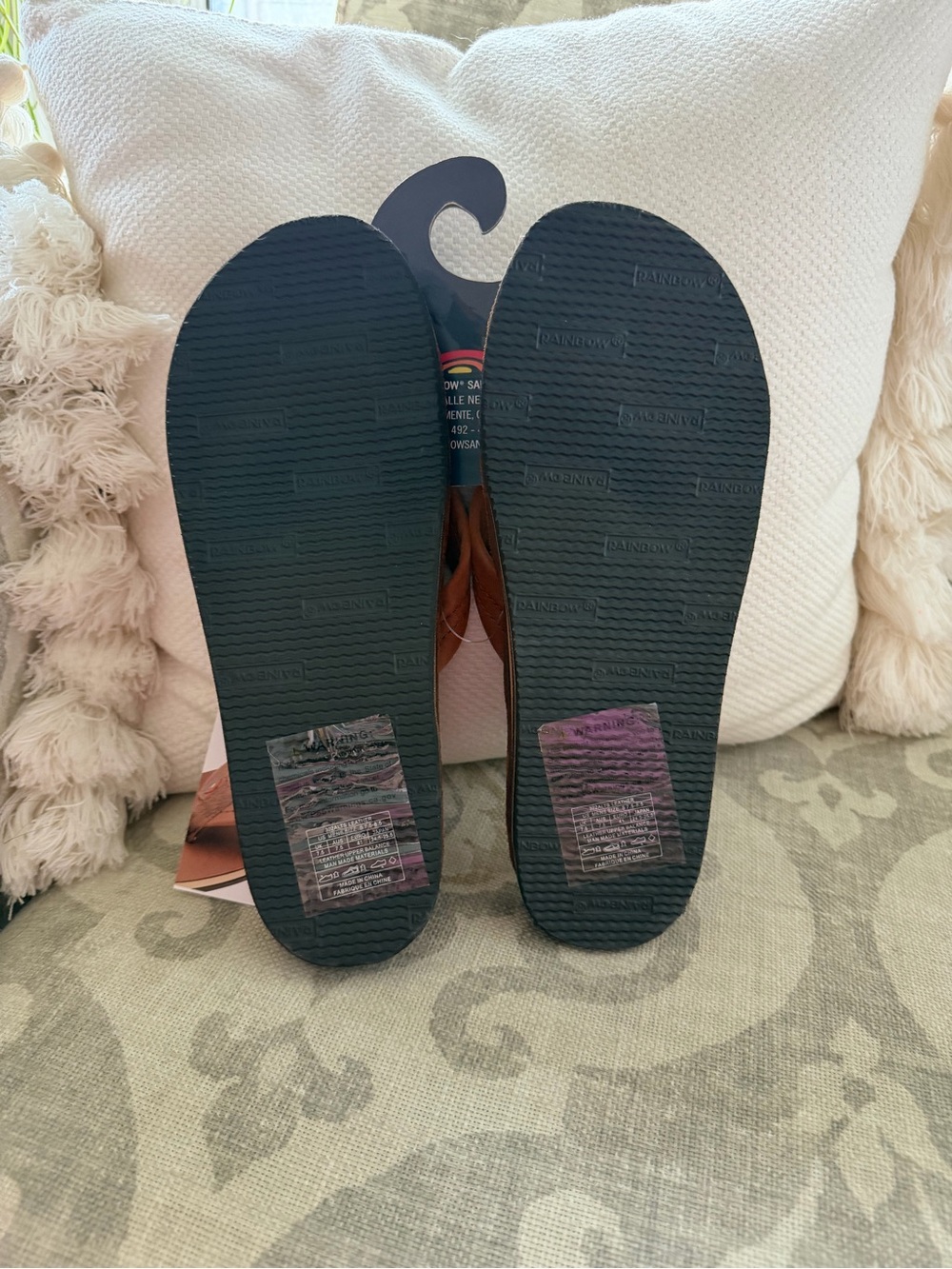 Men’s Rainbow flip flops - Picture 3 of 6